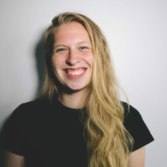 Meet your Posher, Karin - Picture 1 of 1